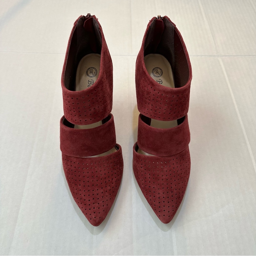 Bella Vita - Danica - Wine Pump Bootie - Size 6.5